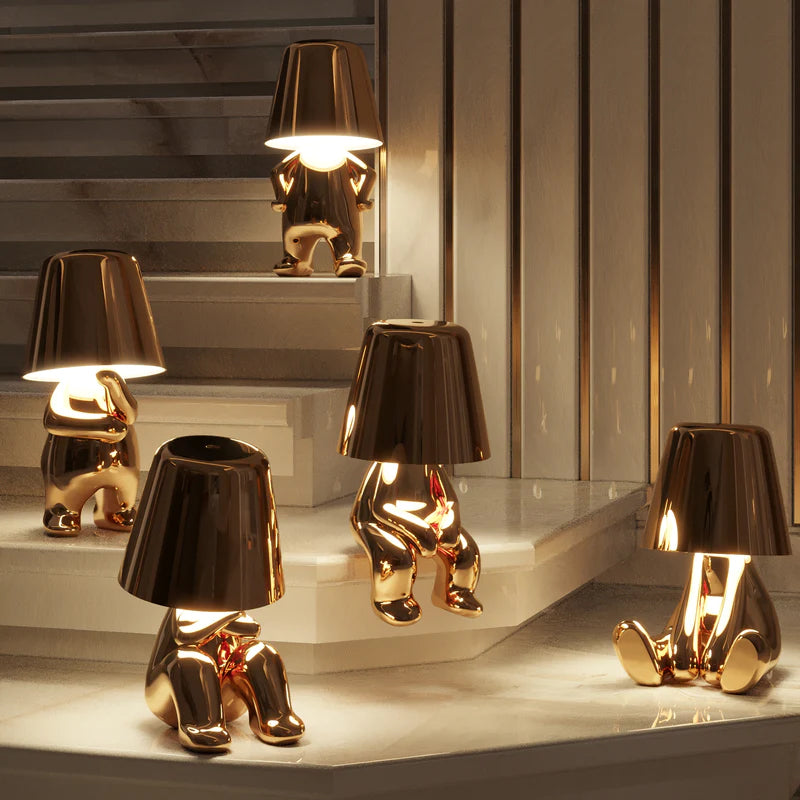 BowLift | Thinker Little Golden Man Table Lamp