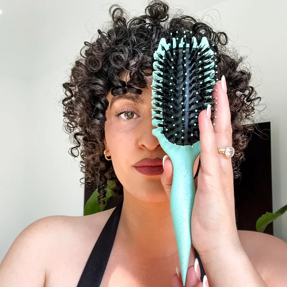 BowLift | CurlDefine | Anti-Frizz Detangling Brush for Curly Hair