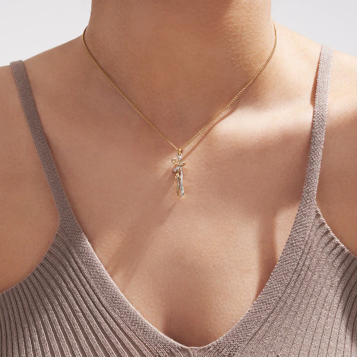 BowLift | Hug Necklace