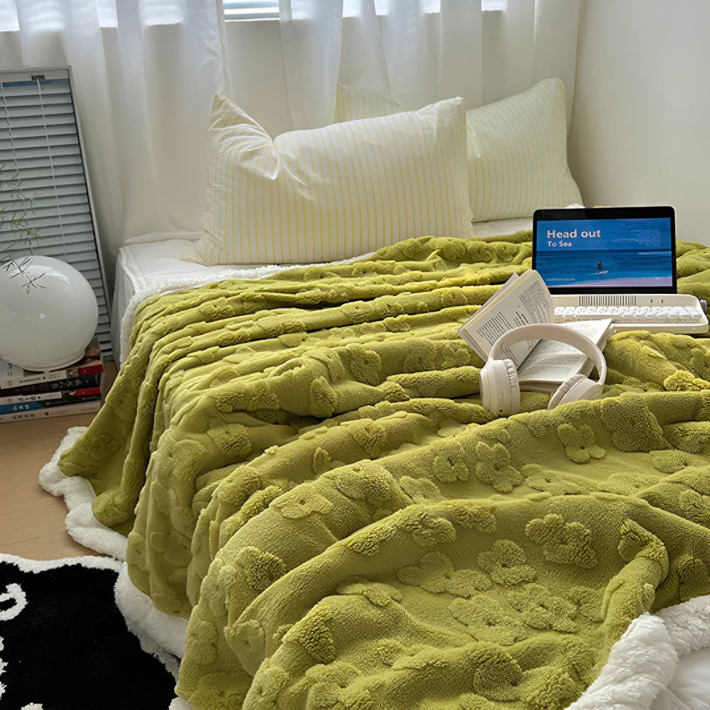 BowLift | Cloud Flower Snuggle Blanket