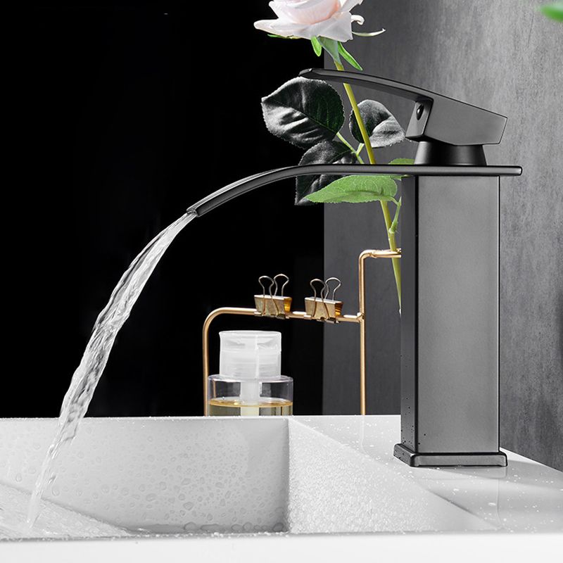 BowLift | Vessel Sink Faucets Single Lever Mixer Modern Faucets for the Bathroom