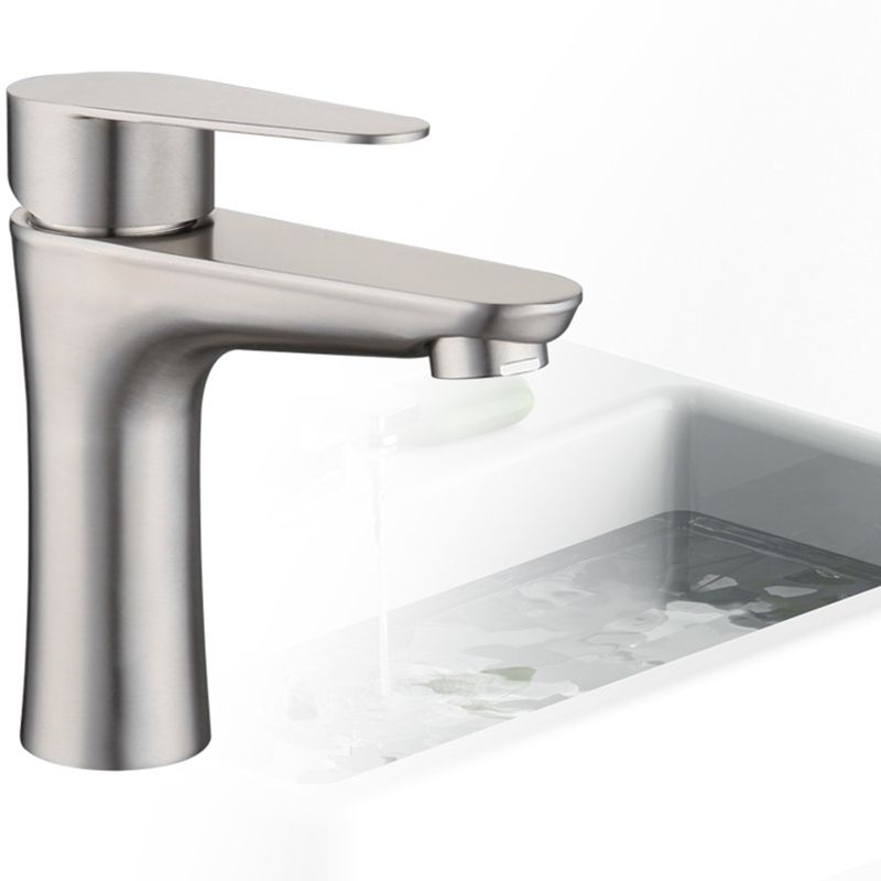 BowLift | Round Single-Handle Bathroom Faucet Single Hole Sink Faucet in Chrome