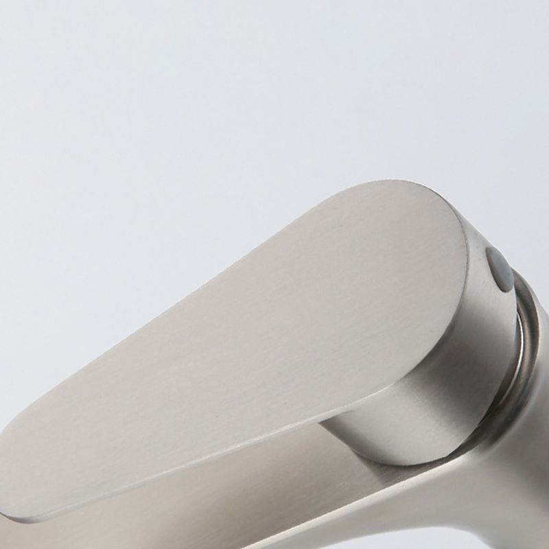 BowLift | Round Single-Handle Bathroom Faucet Single Hole Sink Faucet in Chrome