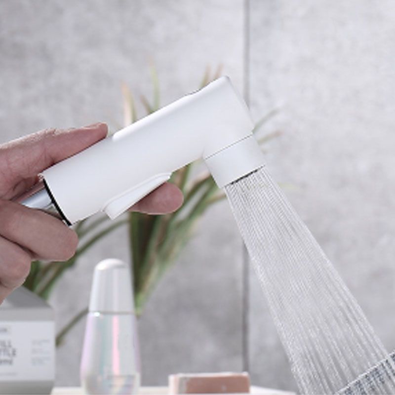 BowLift | Contemporary Single Handle Faucet Retractable Sink Faucet with Lever Handle