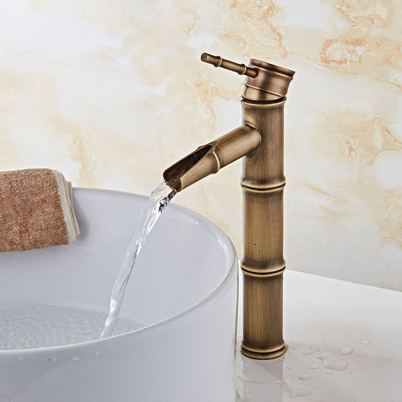 BowLift | Lever Handle Vanity Faucet Country Low Arc Faucet Single Hole Basin Faucet