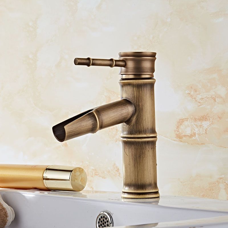 BowLift | Lever Handle Vanity Faucet Country Low Arc Faucet Single Hole Basin Faucet