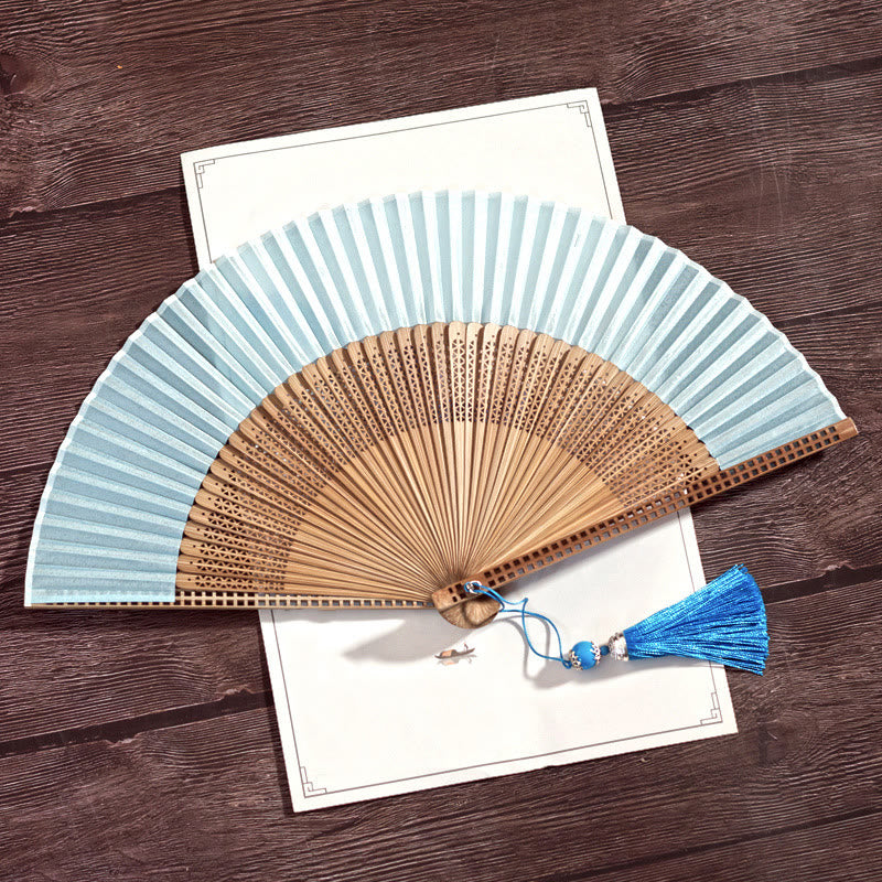 BowLift | Hand fan made of bamboo silk