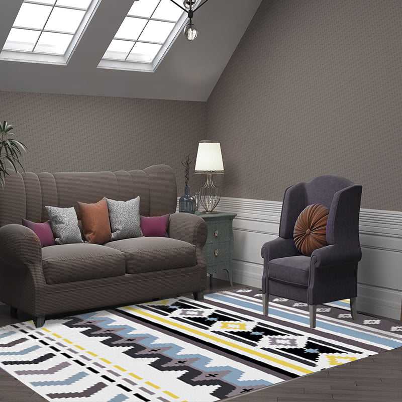 BowLift | Indian American Indoor Rug Striped Diamond Geometric Synthetic Stain Resistant Pet Friendly Interior Flooring