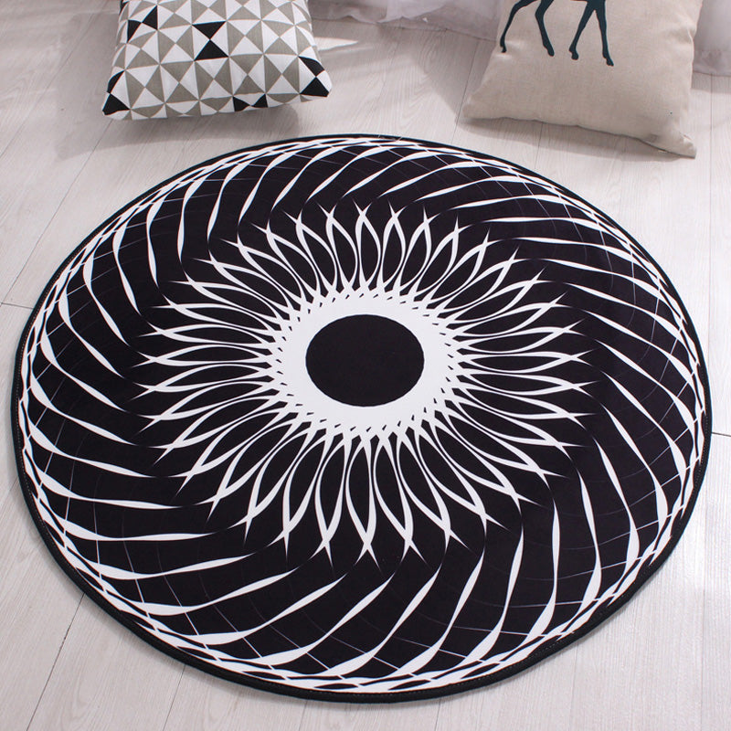 BowLift | Black and White Moroccan Carpet Polyester Flower Pattern Carpet Pet Friendly Washable Non-Slip Back Carpet for Decoration