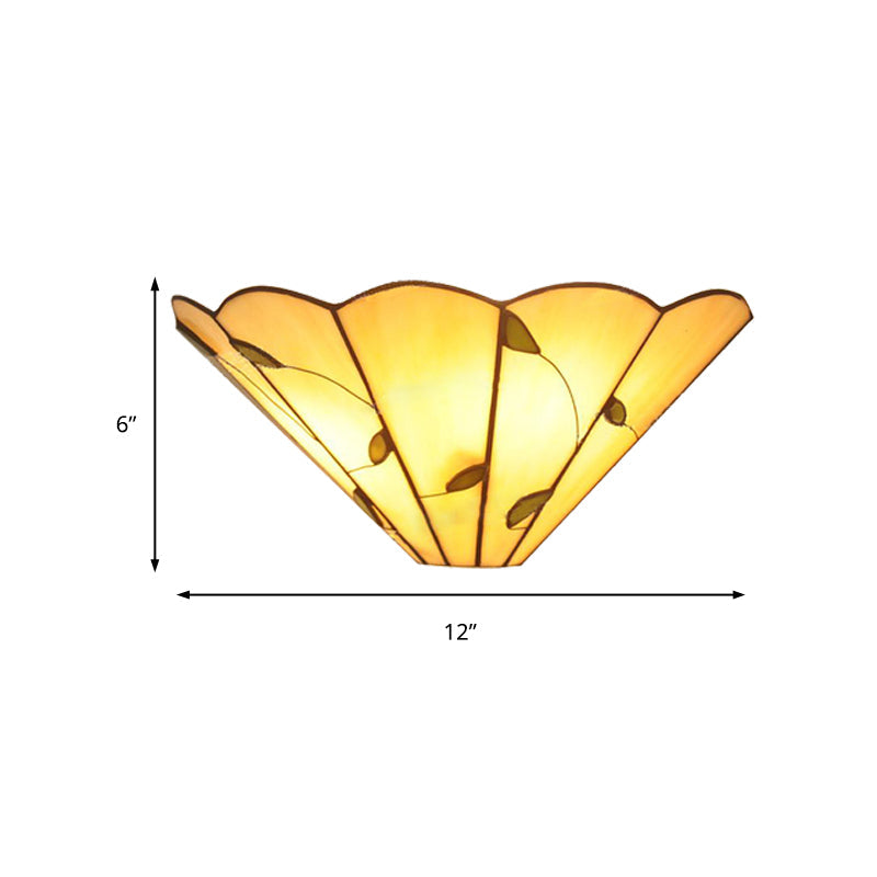 BowLift | Tiffany style conical wall lamp with leaf pattern art glass wall light in beige for dining room