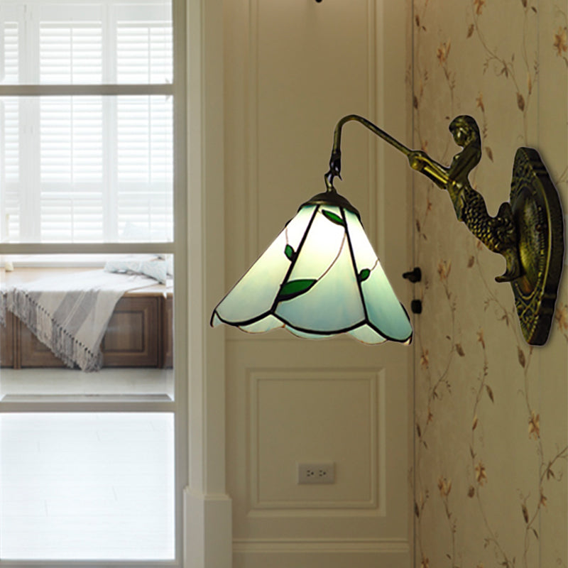 BowLift | Green Glass Lily Wall Mounted Light Tiffany 1 Head Antique Brass Wall Light for Hallway