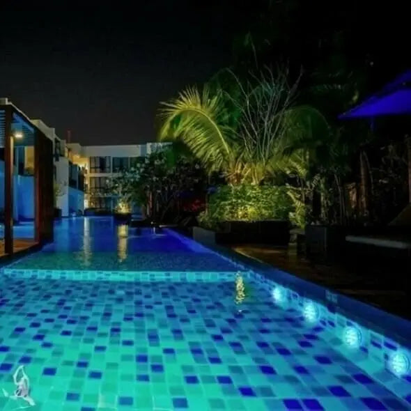 BowLift | Underwater LED Pool Lights – Waterproof & Remote Control