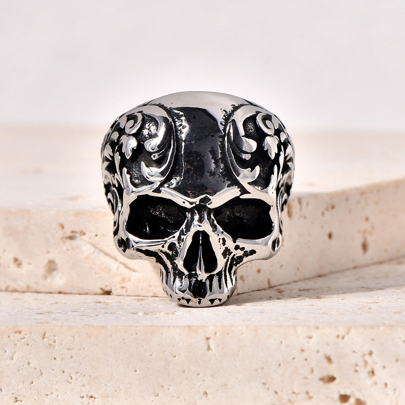 BowLift | Punk Style Titan Skull Ring