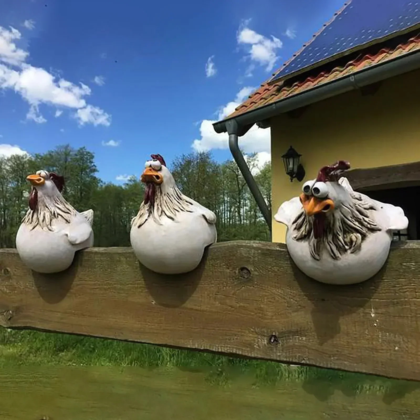 BowLift | Funny Chicken Fence Decor – Resin Garden Statues