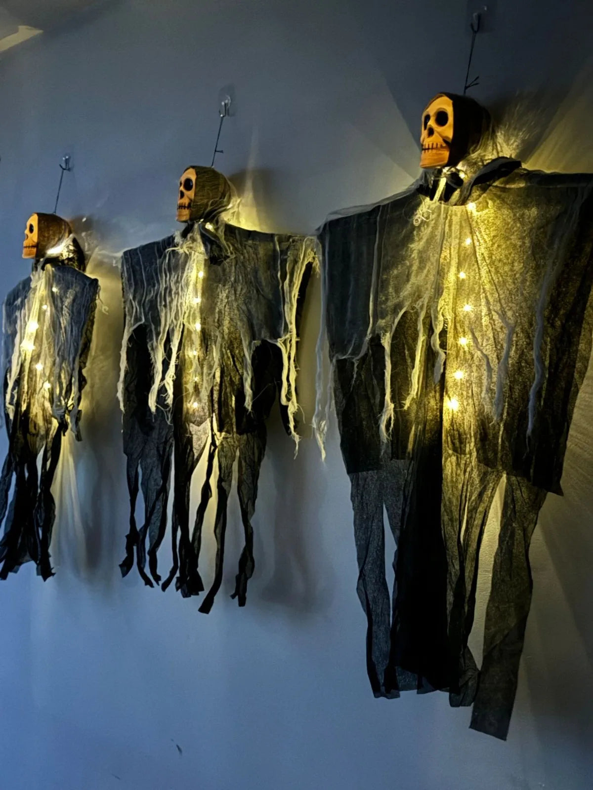 BowLift | Glowing Halloween Skeleton Hanging Decoration