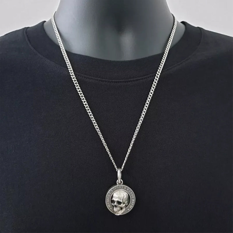 BowLift | Memento Mori Skull Pendant