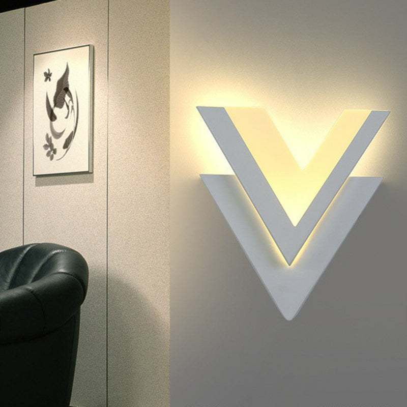 BowLift | V-shaped LED Wall Lamp Simple Acrylic Living Room Wall Lighting in White