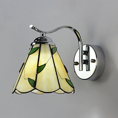BowLift | Wall lamp with wavy edge Country Joined Glass 1 Light Wall Mount Fixture in White/Beige for the Nightstand