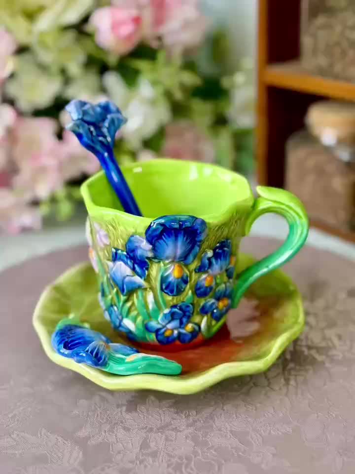 BowLift | ArtSip Ceramic Cup & Saucer Set – Hand-painted 3D Design inspired by Van Gogh