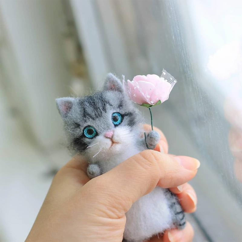 BowLift | DIY Cat Wool Felt Gift for Cat Lovers