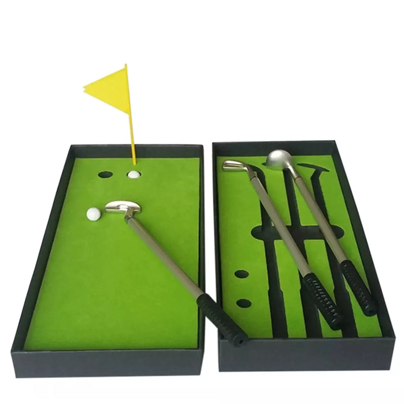BowLift | Golf gift with putting green