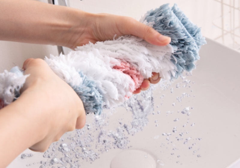 BowLift | Feblilac Get Naked White Floor Bathroom Mat, 50x80cm Bathroom Rug, Plush Water-Absorbent, Non-Slip Toilet Mat, Artificial Bathroom Mats, Best Bath Rugs