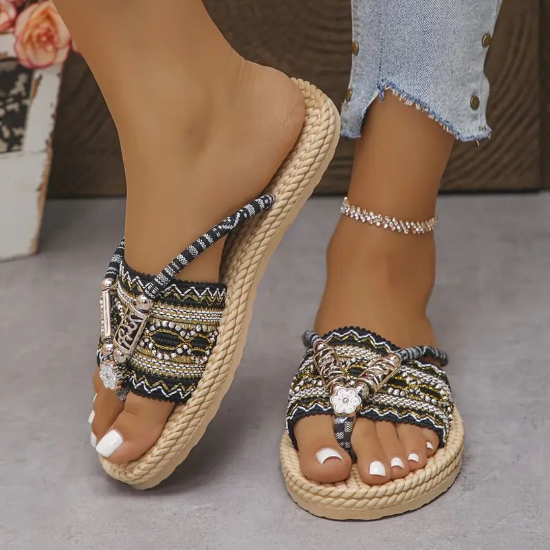 SoleLoom – Women's Boho Embroidered Sandals