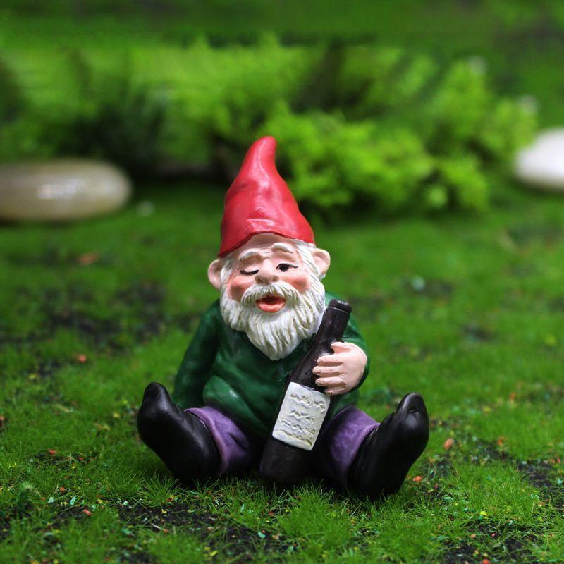 BowLift | Perfect fun dwarfs for every garden
