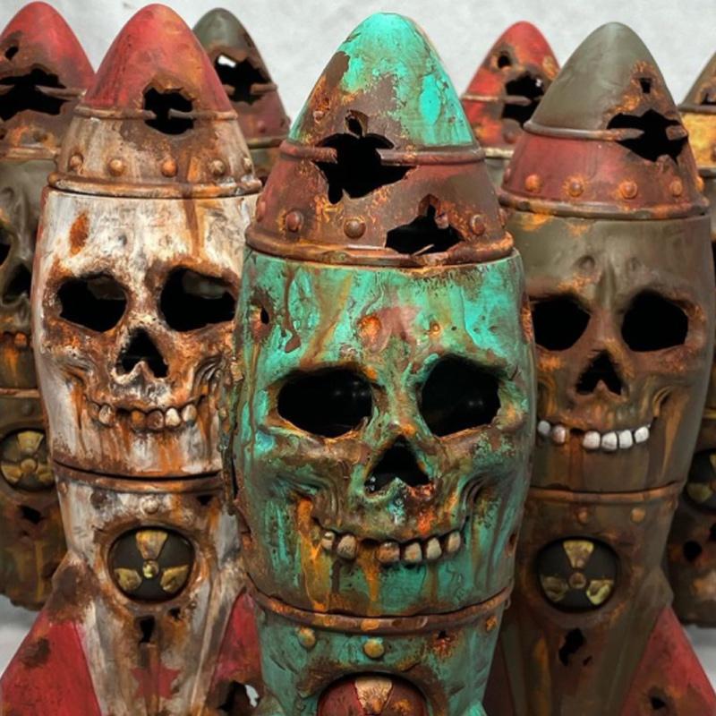 BowLift | Resin Skull Bomb Ornament