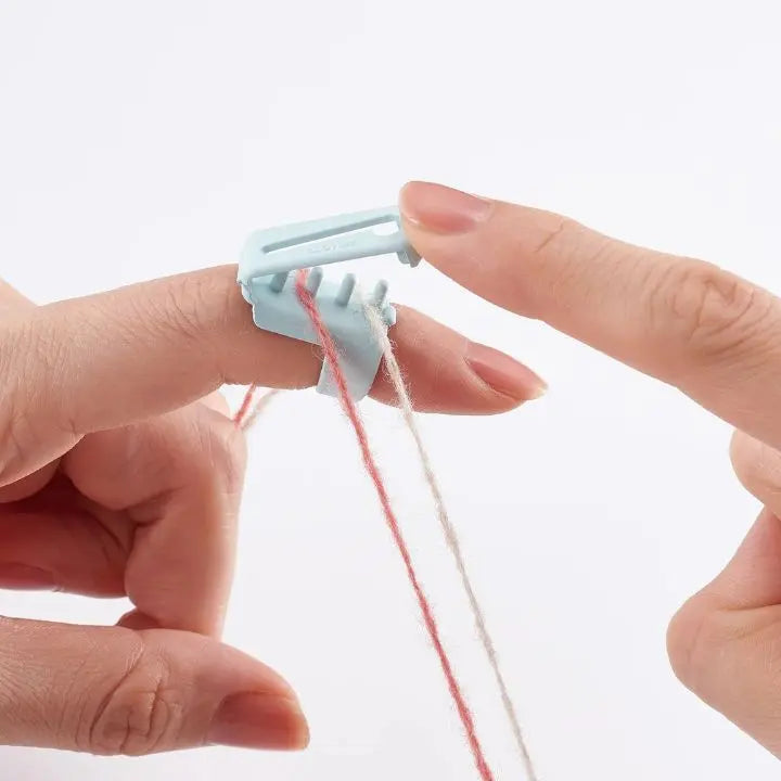 BowLift | 5 pieces | Yarn guide ring – Comfortable knitting & crocheting without finger strain