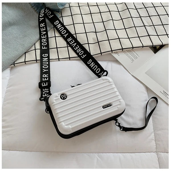 BowLift | The stylish mini suitcase bag for all-day use