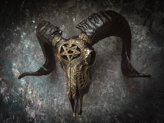 BowLift | Carved Ram Skull