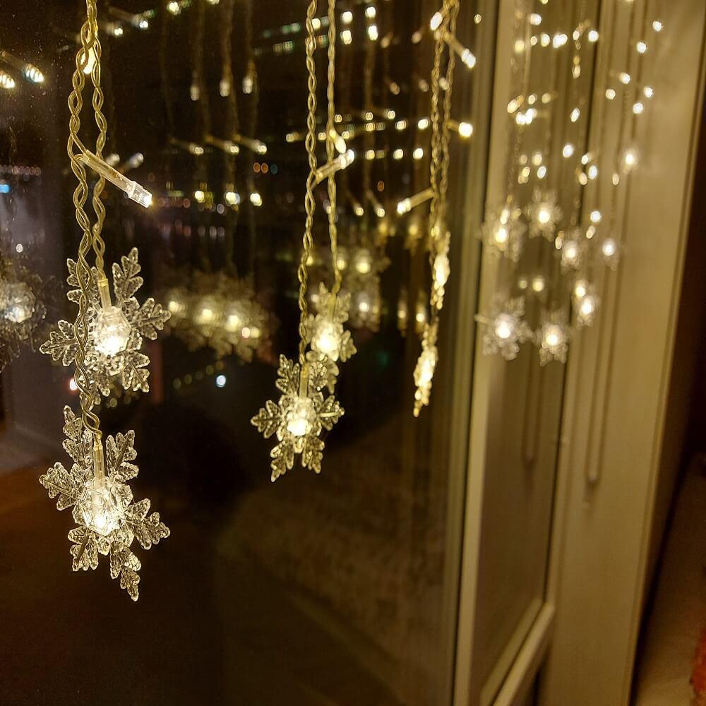BowLift | Curtain Snowflake LED String Lights