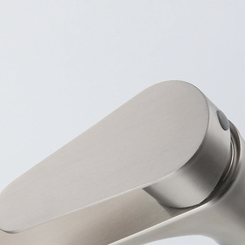 BowLift | Round Single-Handle Bathroom Faucet Single Hole Sink Faucet in Chrome