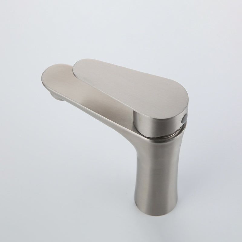 BowLift | Round Single-Handle Bathroom Faucet Single Hole Sink Faucet in Chrome