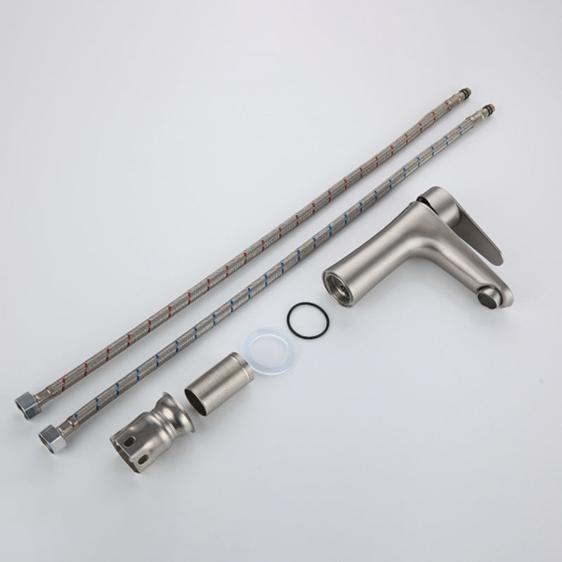 BowLift | Round Single-Handle Bathroom Faucet Single Hole Sink Faucet in Chrome