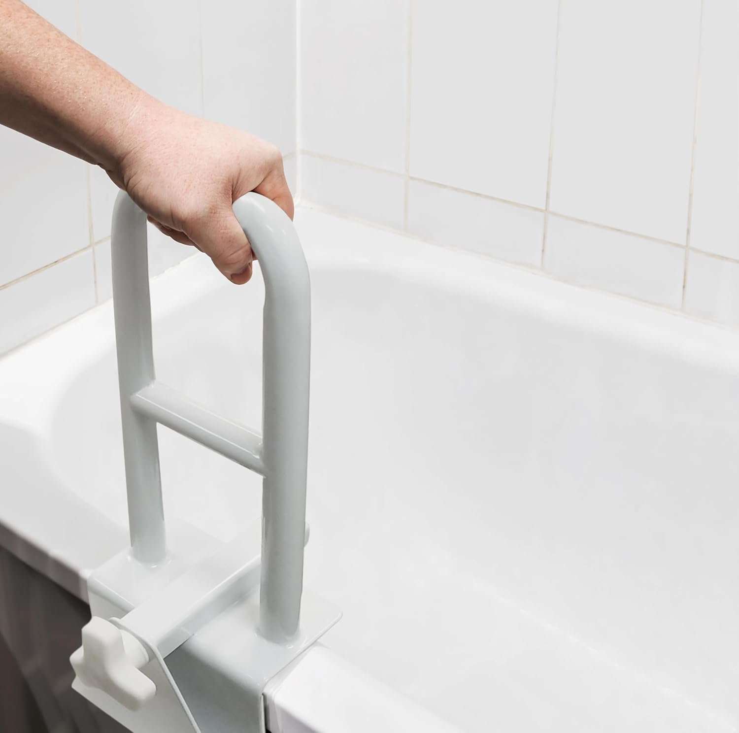 BowLift | Bathtub grab bar for seniors and disabled persons