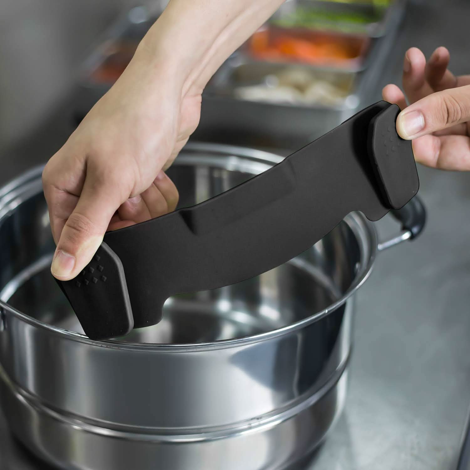 BowLift | ClipOn - Silicone sieve for pots and pans