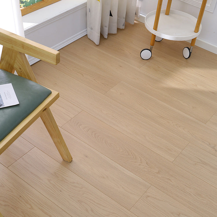 BowLift | Contemporary Laminate Flooring Light Color Wood Laminate Flooring