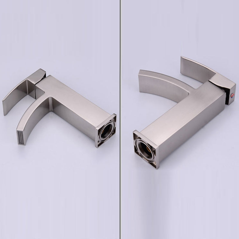 BowLift | Cubic Chrome Bathroom Faucet Low Arc Single Lever Basin Faucet