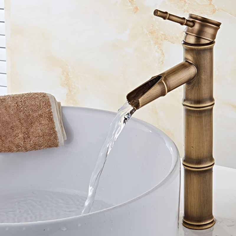 BowLift | Lever Handle Vanity Faucet Country Low Arc Faucet Single Hole Basin Faucet