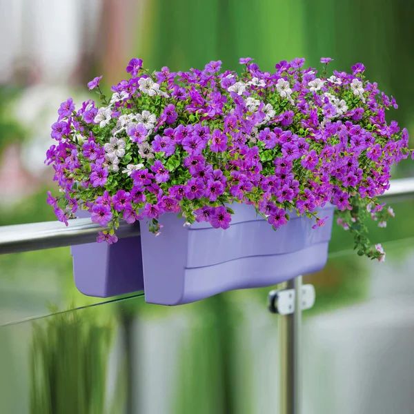 BowLift | Artificial flowers for outdoors