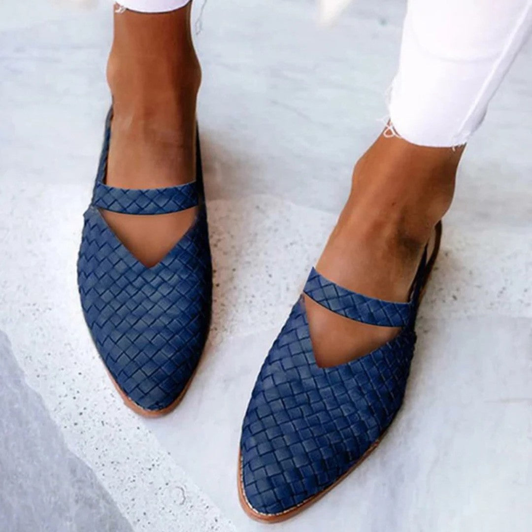 Pointed Toe Flats with Soft Lining and Elegant Finish
