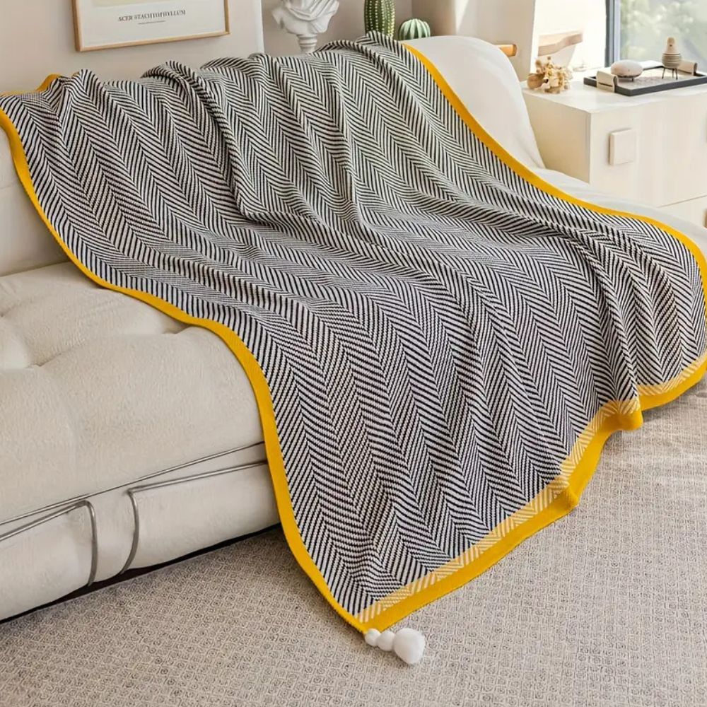 BowLift | Golden Chevron Luxe Blanket