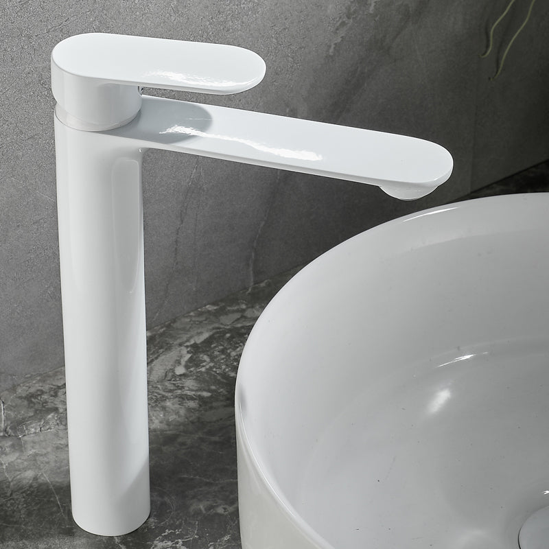 BowLift | Bathroom Sink Faucet Lever Handle Brass Monochrome Bathroom Faucet