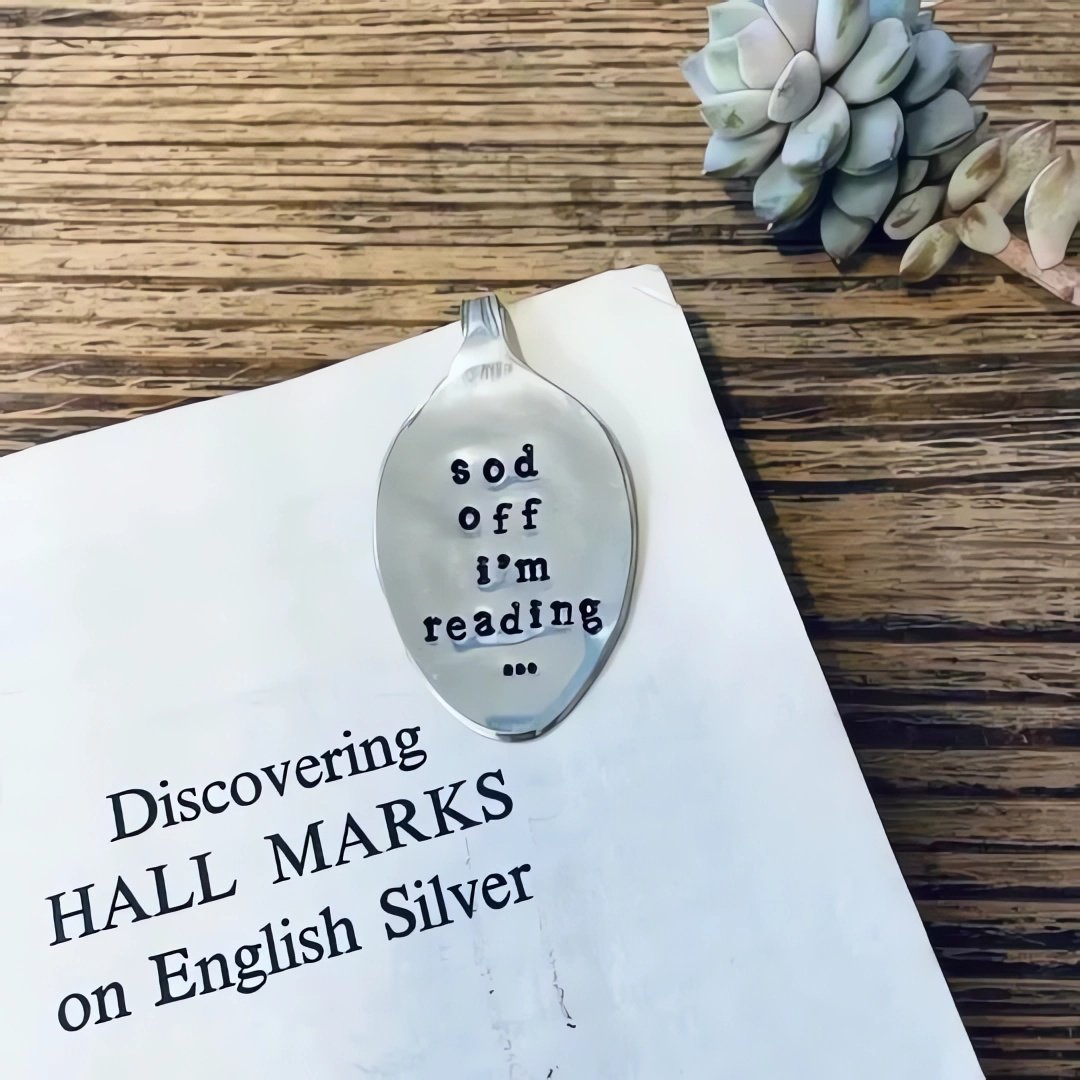 BowLift | Funny Spoon Bookmark -the perfect gift for a bookworm