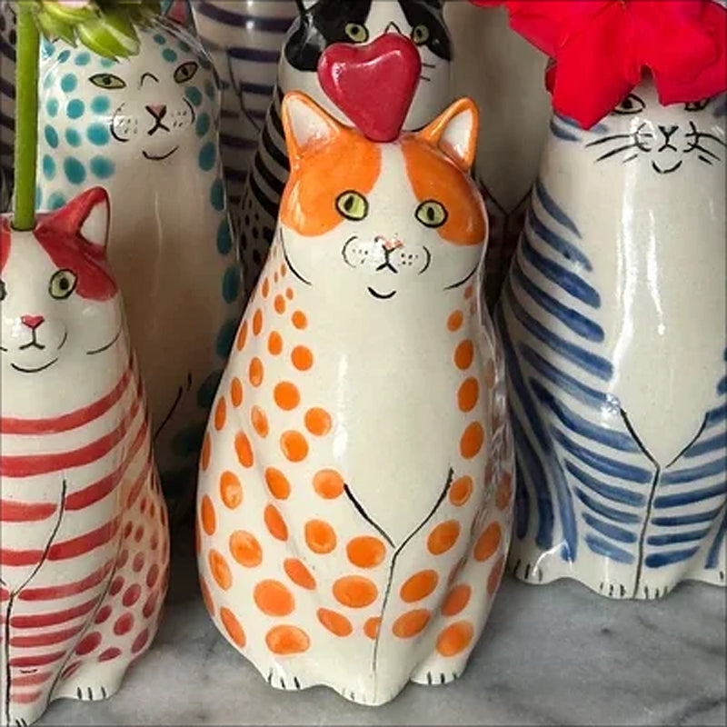 BowLift | Dotted Cat Vase