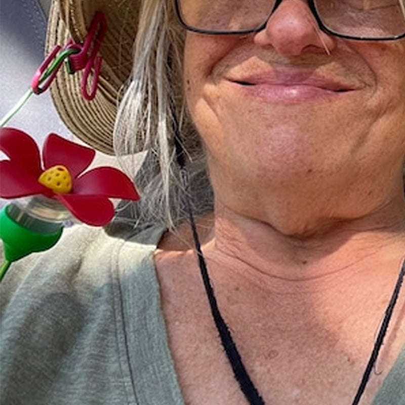 BowLift | Hat Clip Hummingbird Feeder