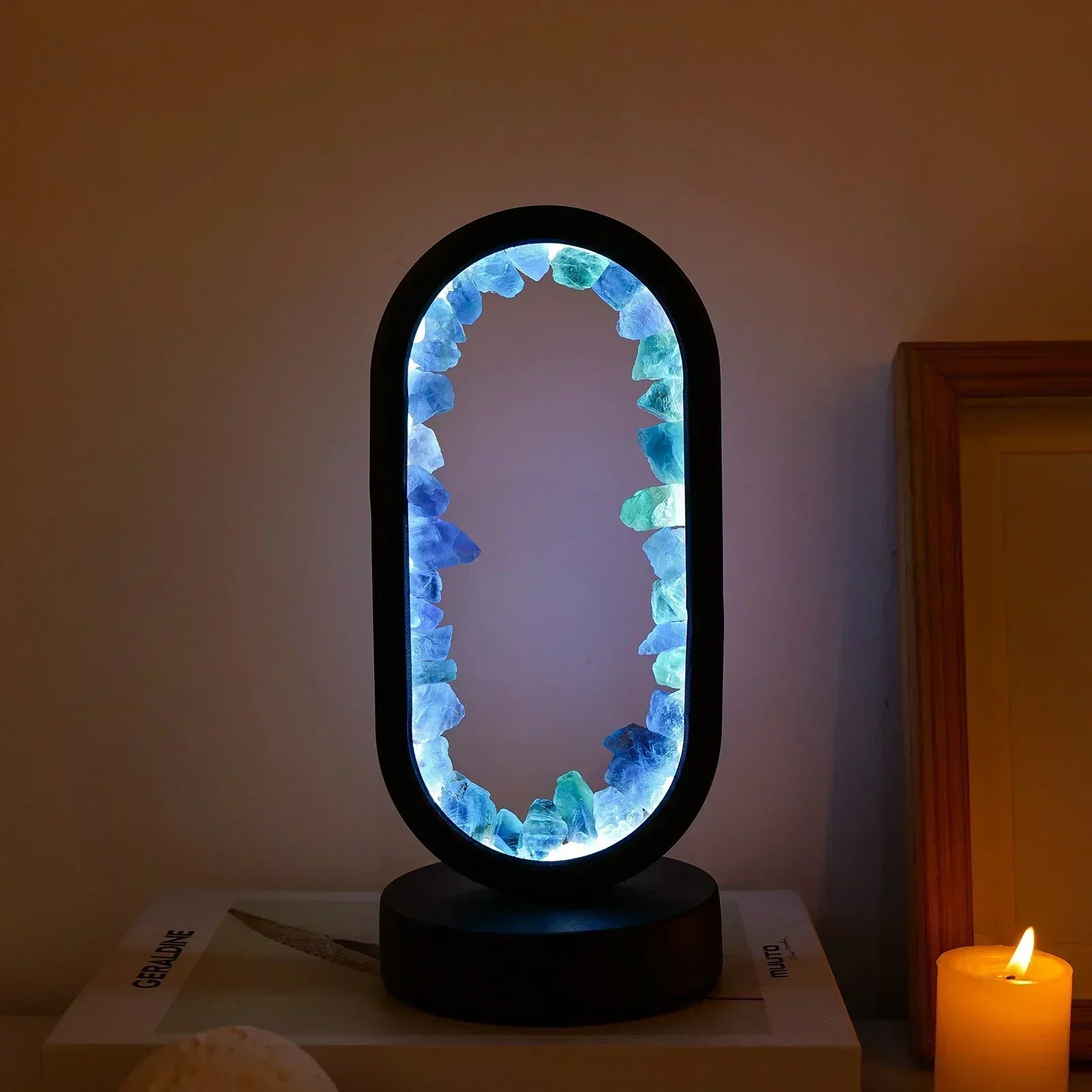 BowLift | Table lamp with crystal ambient light design