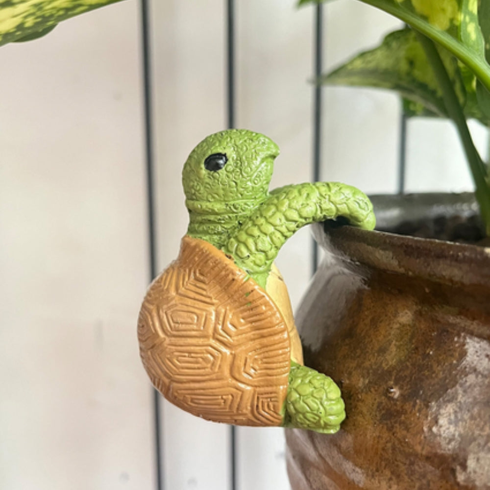 BowLift | Arden Hanging Turtle Resin Pot Ornament